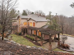 1502 Fox Chapel Rd, Pittsburgh, PA 15238