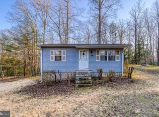 56 Hidden Lake Dr, Stafford, VA