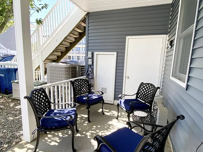 10 SE Central Ave #6 — Photo 15