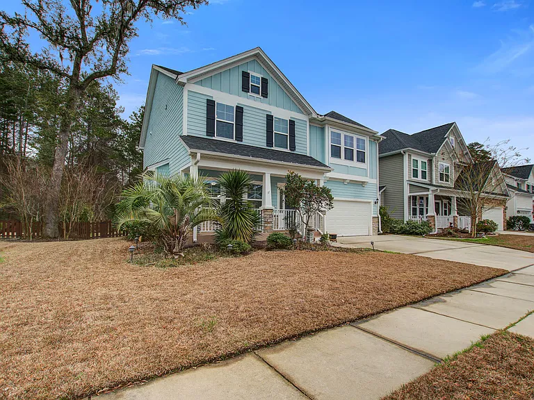 128 Daniels Ridge Dr — Photo 2