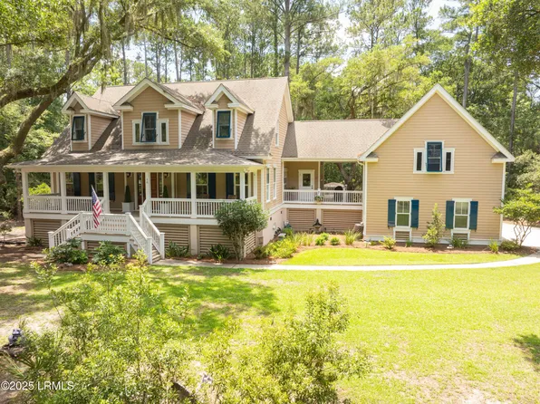 10 Old Barn Rd, Beaufort, SC 29907