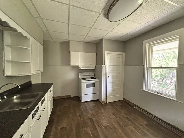 3373 Main St — Photo 2