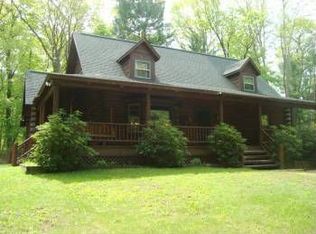 15370 Wisteria Ln, Spring Lake, MI 49456