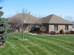 1200 W David Kempf Ct, Saline, MI