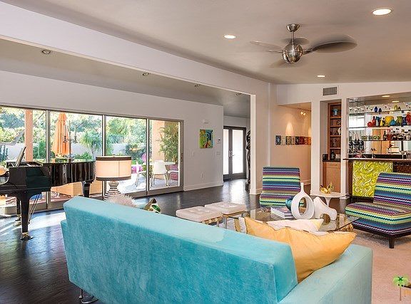 Seamless Transisition from Interior to Exterior