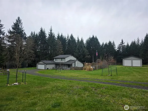 101 E Carols Place, Belfair, WA 98528