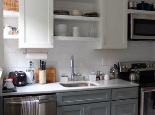 3770 39th St NW APT D136, Washington, DC