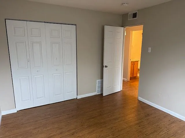 671 Southwell Ln — Photo 12
