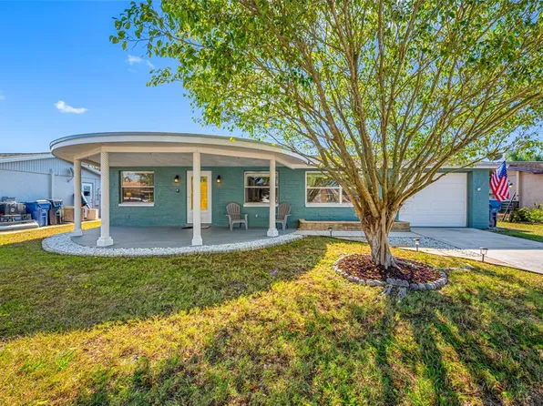 3446 Hoover Dr, Holiday, FL 34691