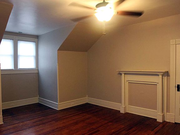 4th image of 1010 Logan St