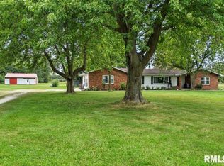 6758 Minder Rd, Rochester, IL 62563