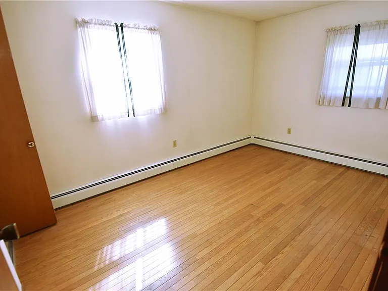 122 E Plainfield Ave — Photo 17