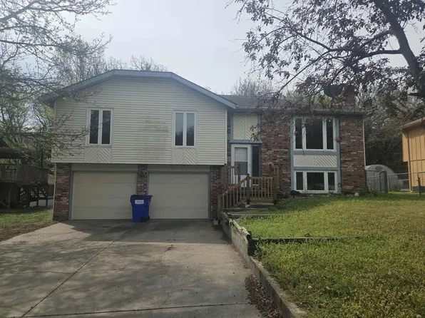 615 Skyline Dr, Junction City, KS 66441