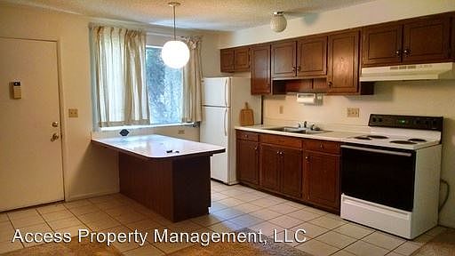 2nd image of 775 Monroe St APT 6