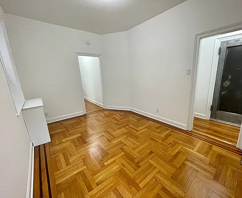 Rented by Owner | media 12