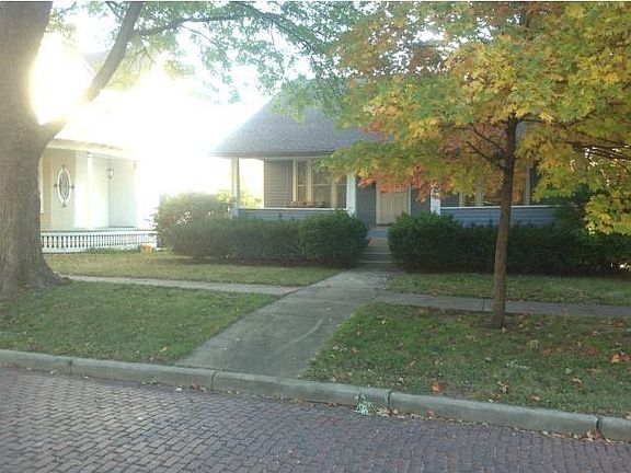 2nd image of 601 E Kaskaskia St