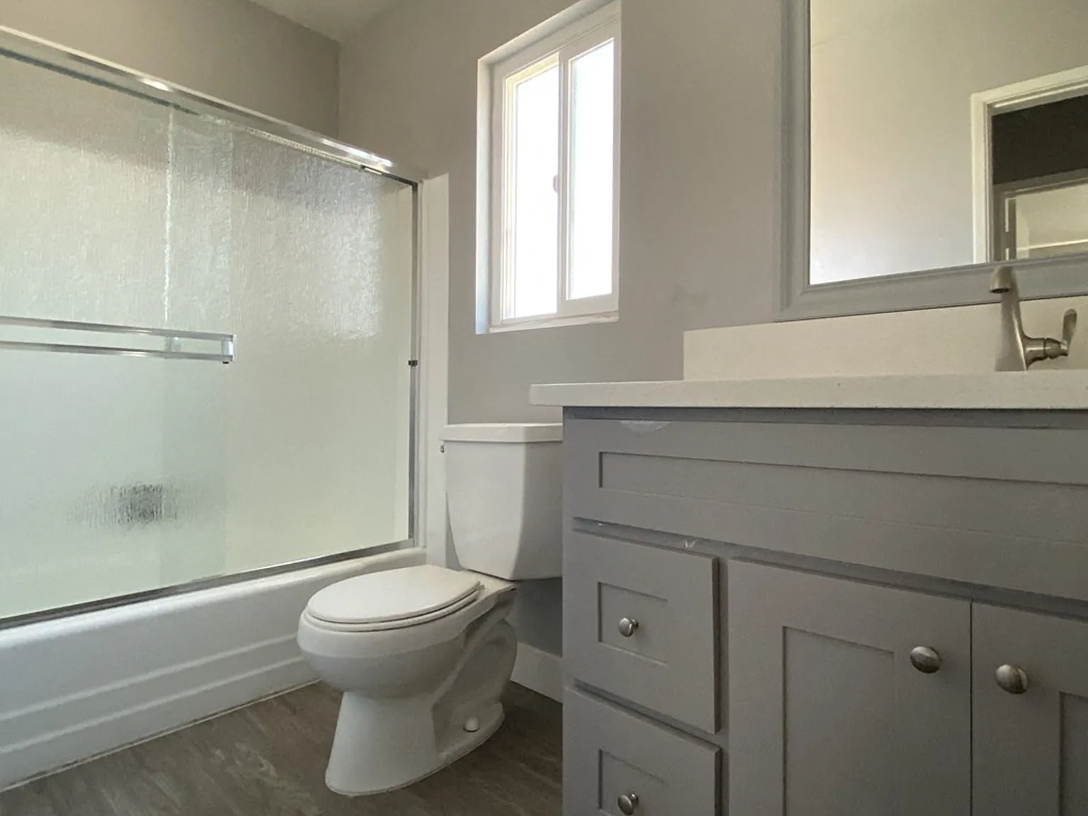 1152 W. 22nd St — Photo 3