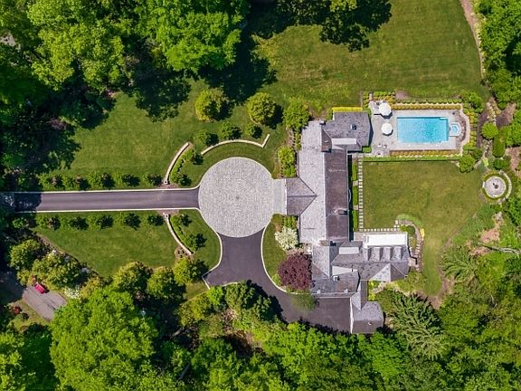 2nd image of 21 Kennedy Ln