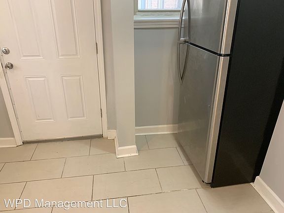 4th image of 2550 E 76th St #1