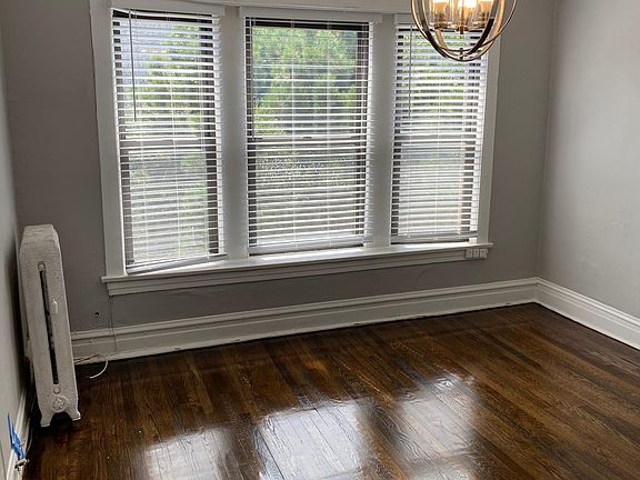 3rd image of 705 W Oakdale Ave #A
