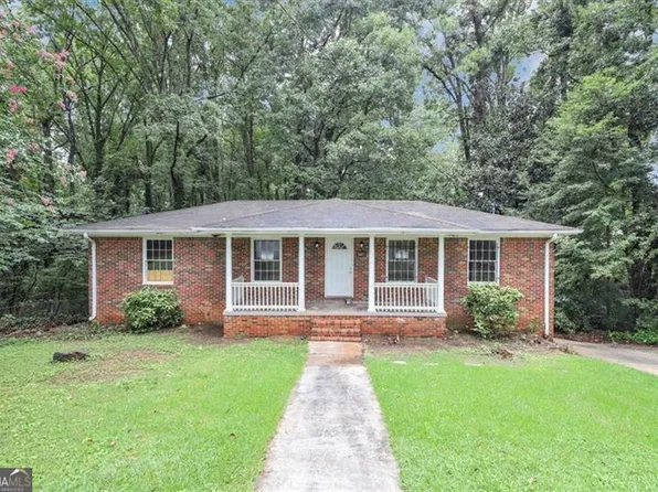 867 Lynwood Ct, Forest Park, GA 30297