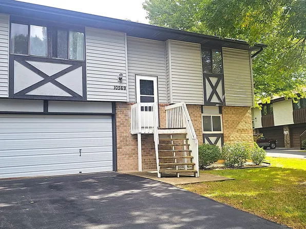 10569 Grouse Cir NW, Coon Rapids, MN 55433