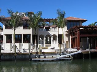 2233 Forrest Ln, Naples, FL 34102