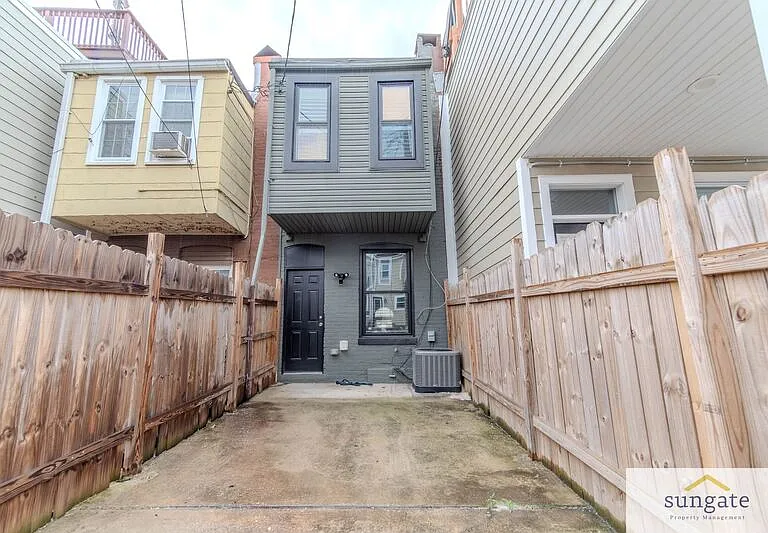 1824 Jackson St — Photo 21