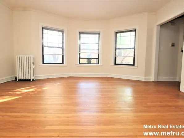 4308 N Ashland Ave APT 1E, Chicago, IL 60613
