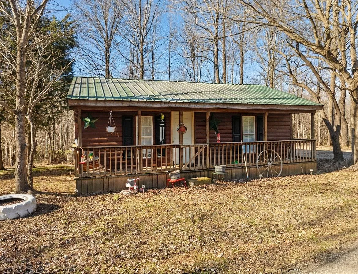 2861 Vine Hill Rd photo 1