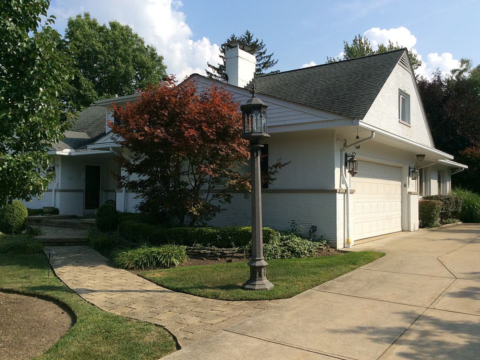 1st image of 26126 Fairmount Blvd