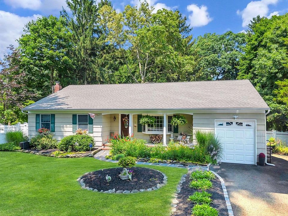 1st image of 156 Juniper Avenue