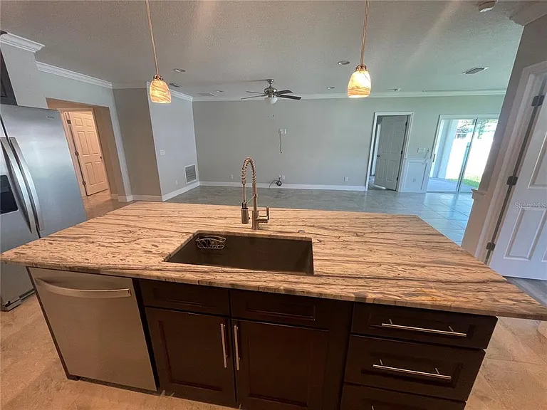 232 Clayton St — Photo 8