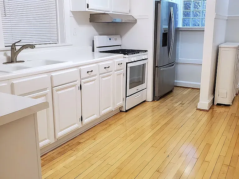 2305 W Arthur Ave #2 — Photo 5
