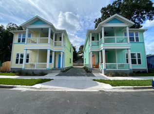 520 NW 1st St, Gainesville, FL 32601