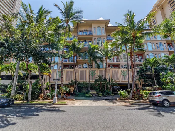 427 Launiu St APT 603, Honolulu, HI 96815