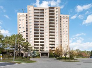 975 Warwick Ct #1501, Burlington, ON
