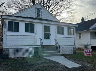 145 W Parker St, Waterloo, IA 50703