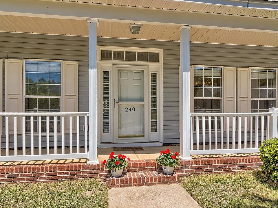 1st image of 240 Cabin Dr