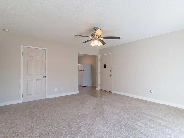 Elegante Apartments ~ Exceptionally Spacious, Unique and a Must See Community! — Photo 40