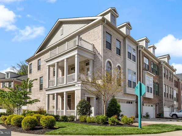 7901 Turtle Creek Cir, Gainesville, VA 20155
