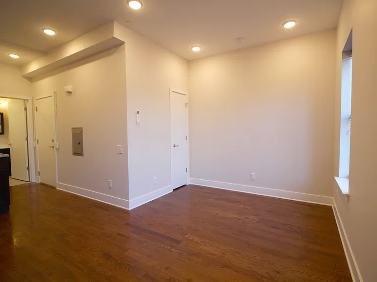 307 Perry St #C — Photo 5