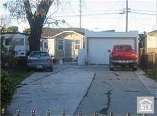 351 E 97th St, Los Angeles, CA 90003