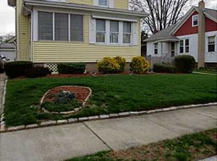 80 Friendly Rd, Cranston, RI 02910