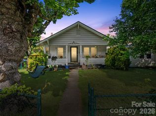 2 Pelzer St, Woodfin, NC 28804