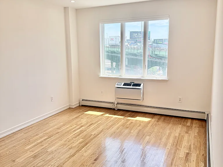 562 Court St #5B — Photo 5