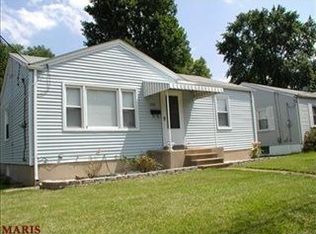 290 Saint Ferdinand St, Florissant, MO 63031