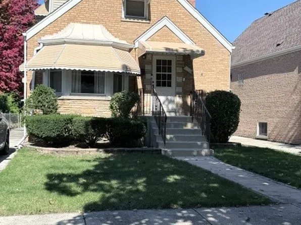 9024 W 23rd St, North Riverside, IL 60546