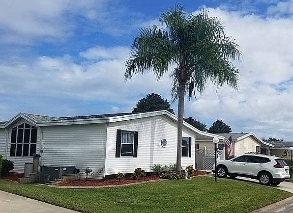 2nd image of 84 Beaver Lake Cir #398