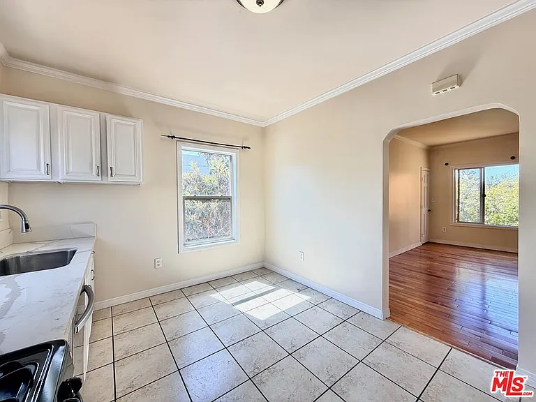 605 1/2 Tularosa Dr — Photo 7